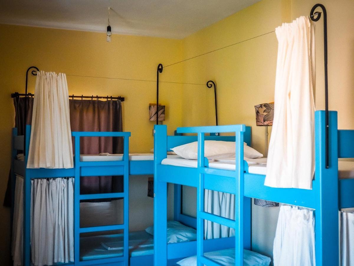Sun Bakers Hostel Himare Esterno foto