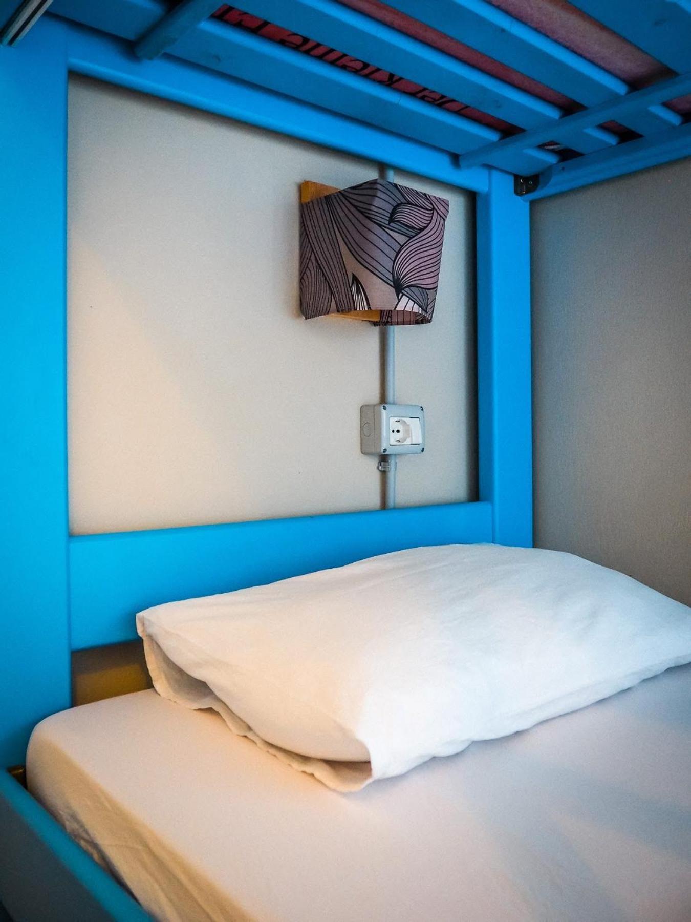 Sun Bakers Hostel Himare Esterno foto